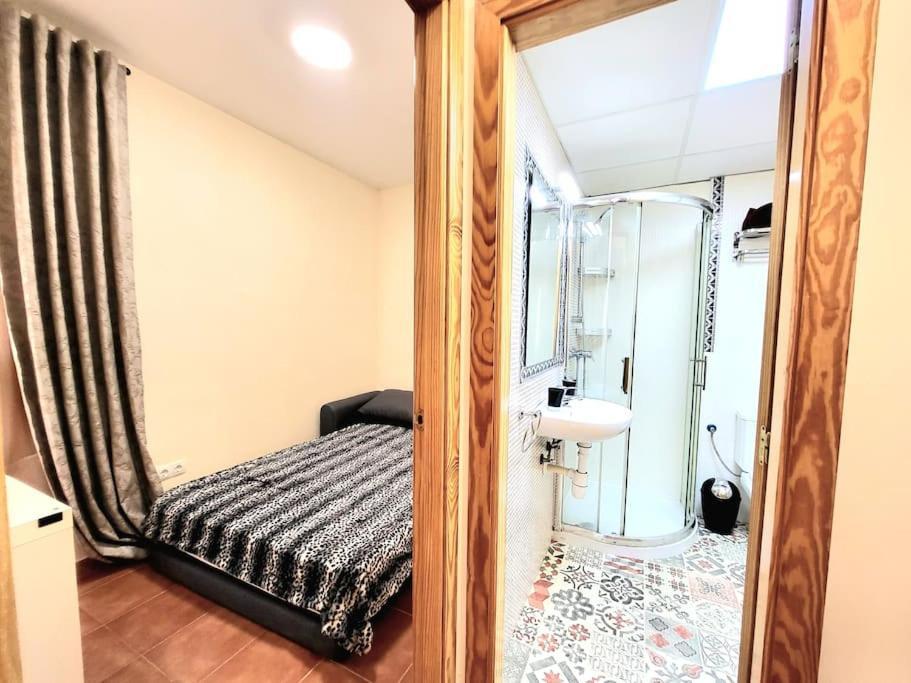 Flamenco, Apartamento Exclusivo De Dos Habitaciones En El Pleno Del Casco Antiguo, Alicante, Playa, Centro Historico, Rambla Exteriör bild